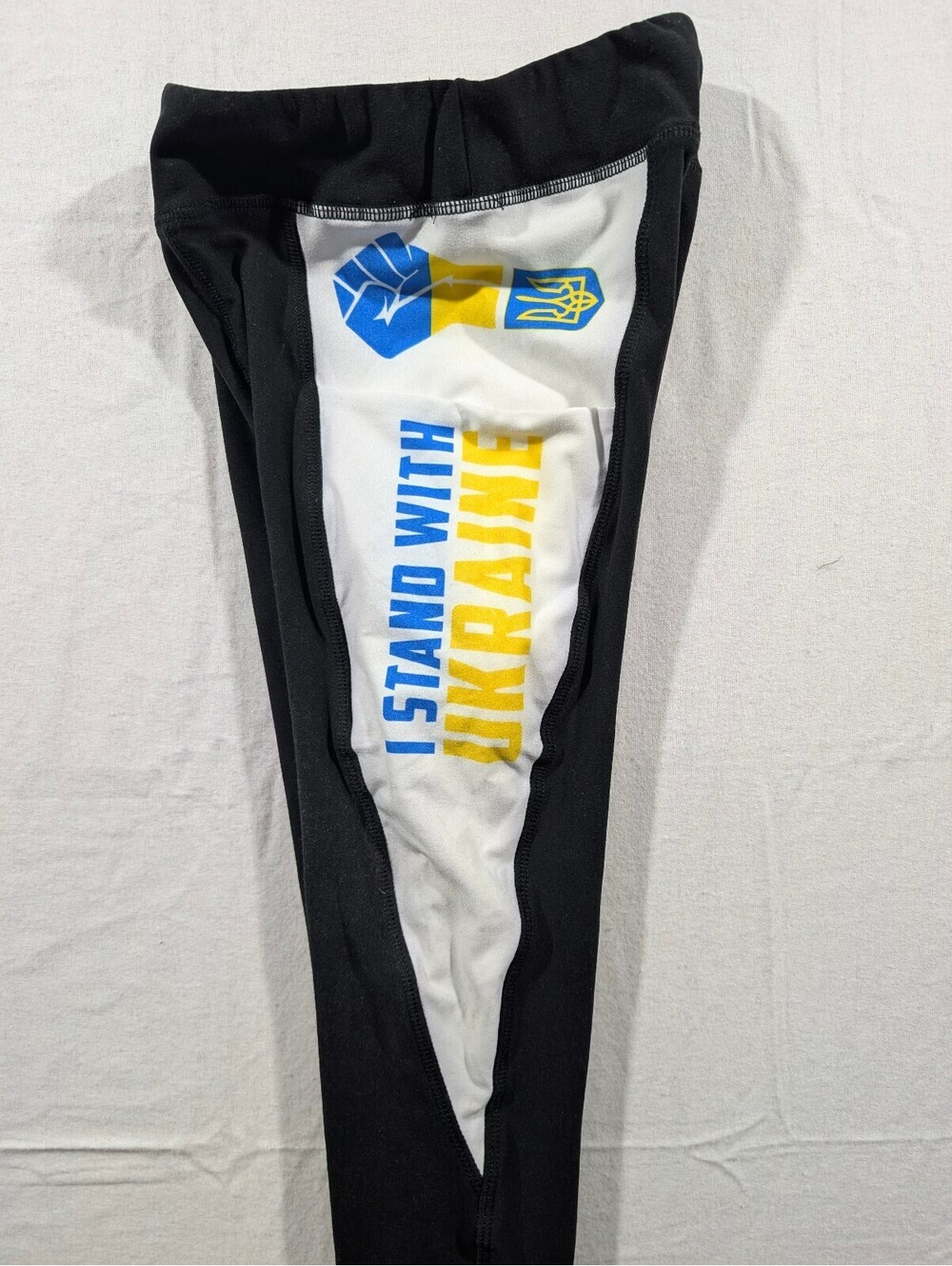 NWT, Barker Basic, Leggings I Stand with UKRAINE, Black, Size Kids L/XL